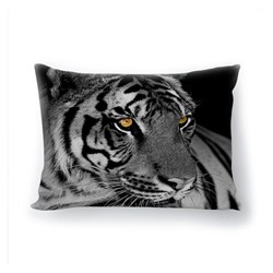 Подушка декоративная с 3D рисунком "Белый тигр"