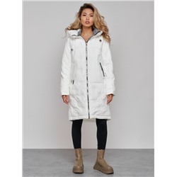 Пальто утепленное молодежное зимнее женское белого цвета 59122Bl