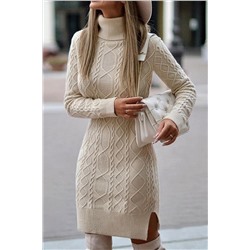 Бежевое обтягивающее платье-свитер с воротом под горло и разрезами