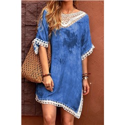 Голубое пляжное платье-туника с кружевной отделкой и разноцветным красочным принтом