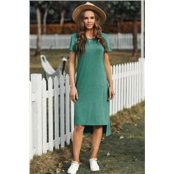Зеленое повседневное платье-футболка с коротким рукавом и высокими боковыми разрезами
