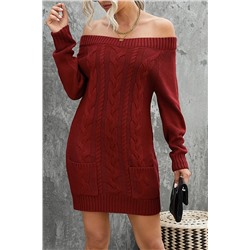Красное вязаное платье-свитер с открытыми плечами