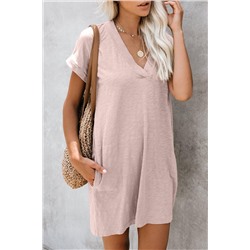 Розовое свободное платье-футболка с V-образным вырезом и карманами