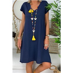 Синее мини-платье с короткими рукавами и V-образным вырезом