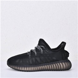 Кроссовки Adidas Yeezy Boost арт 2402